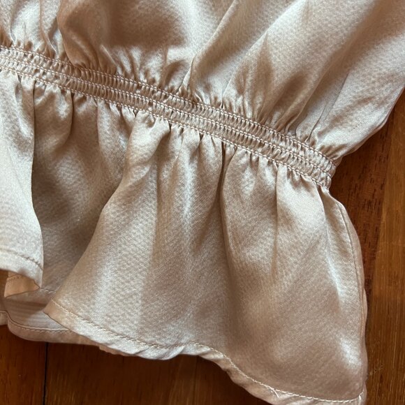 Aritzia Little Moon - Champagne Pink 100% Silk Blouse Lace Trim - XXS - Picture 9 of 9